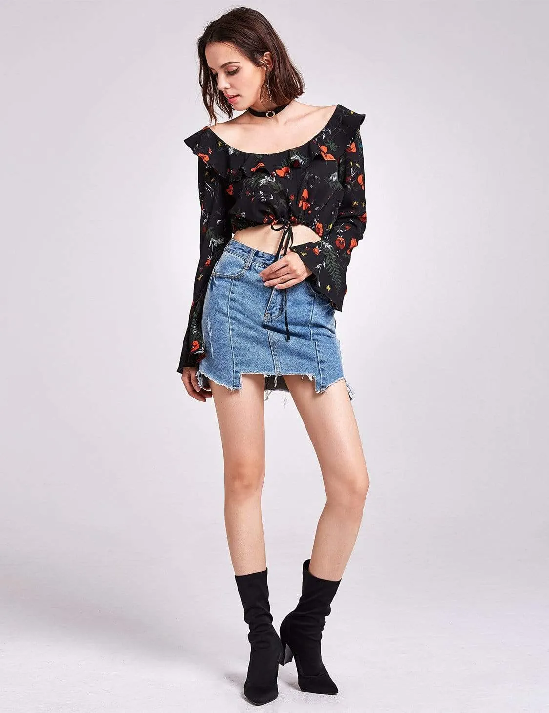 Alisa Pan Long Sleeves Printed Crop Top