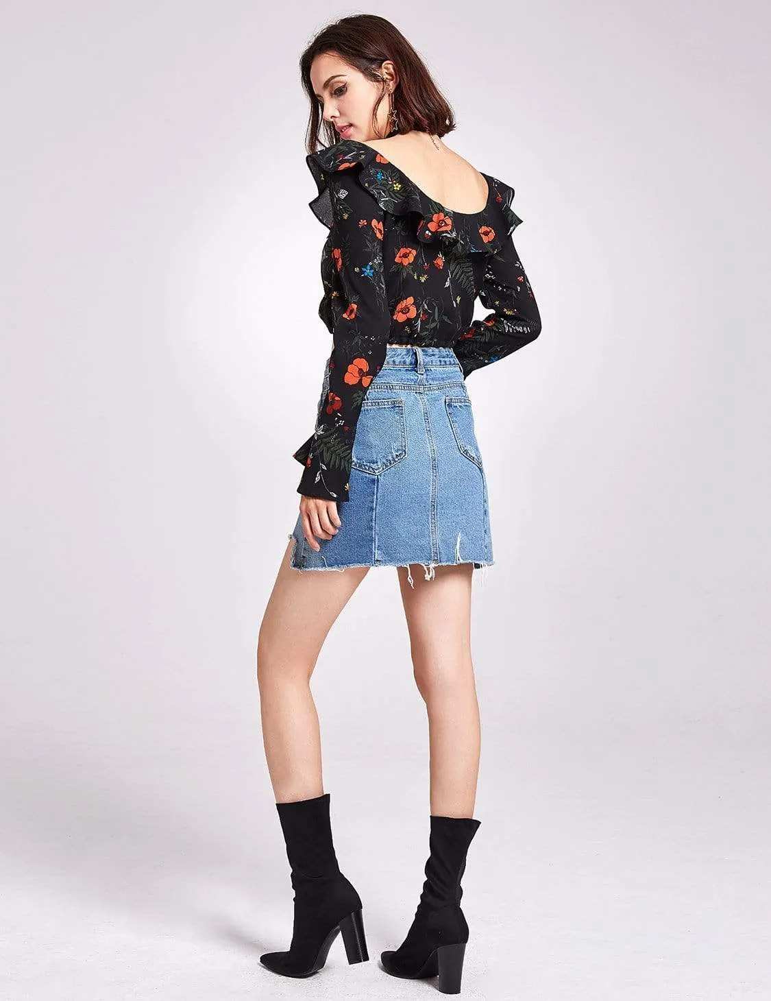 Alisa Pan Long Sleeves Printed Crop Top