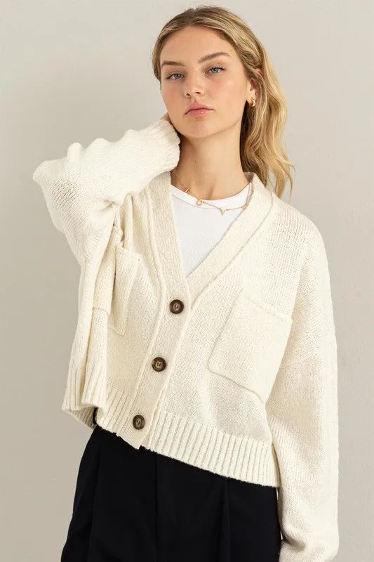 CROPPED CARDIGAN SWEATER