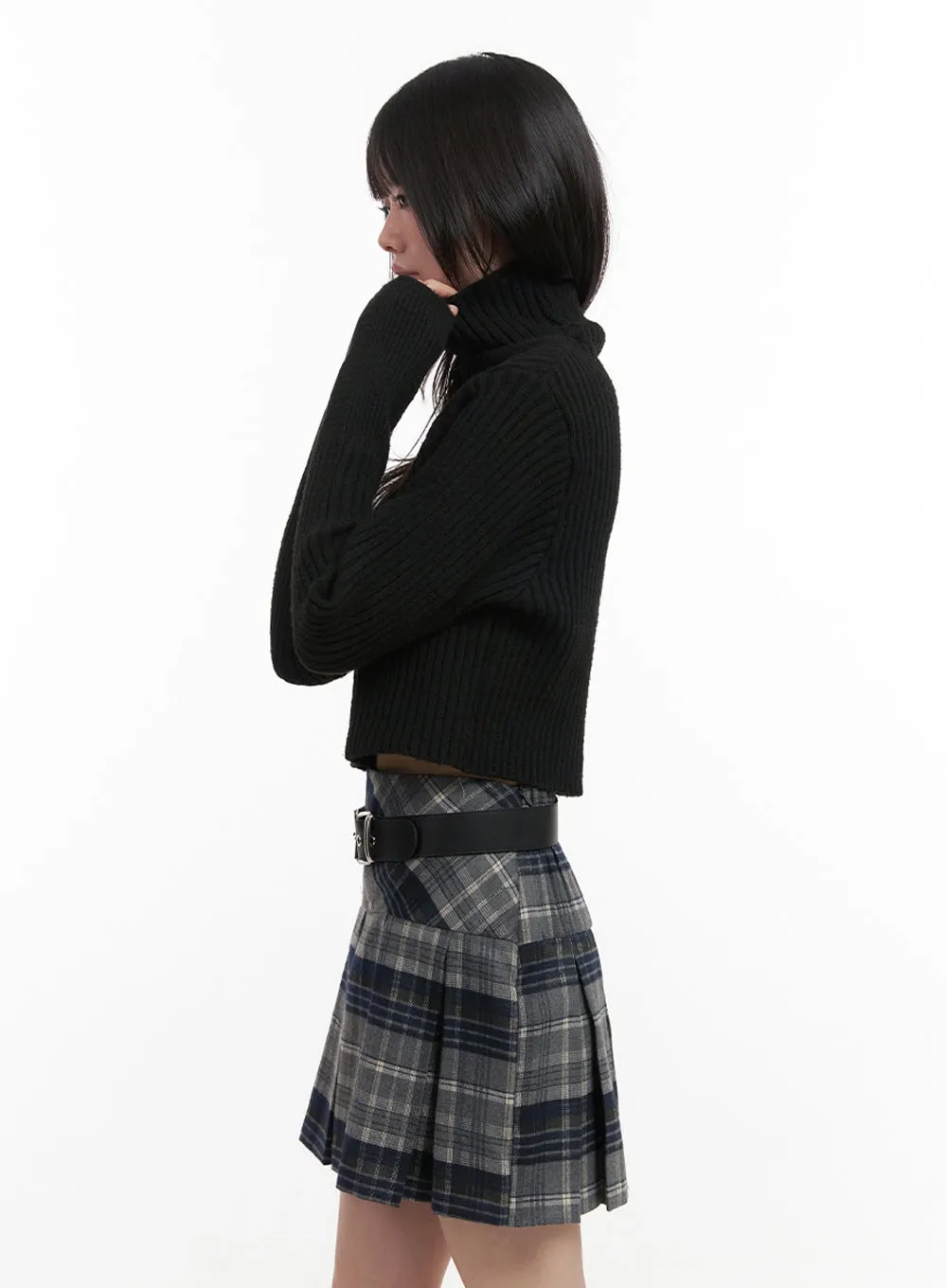 Ribbed Knit Cropped Sweater IN427