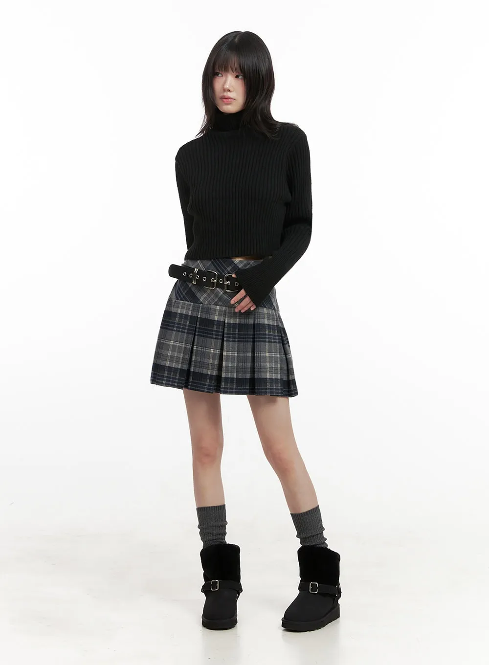 Ribbed Knit Cropped Sweater IN427