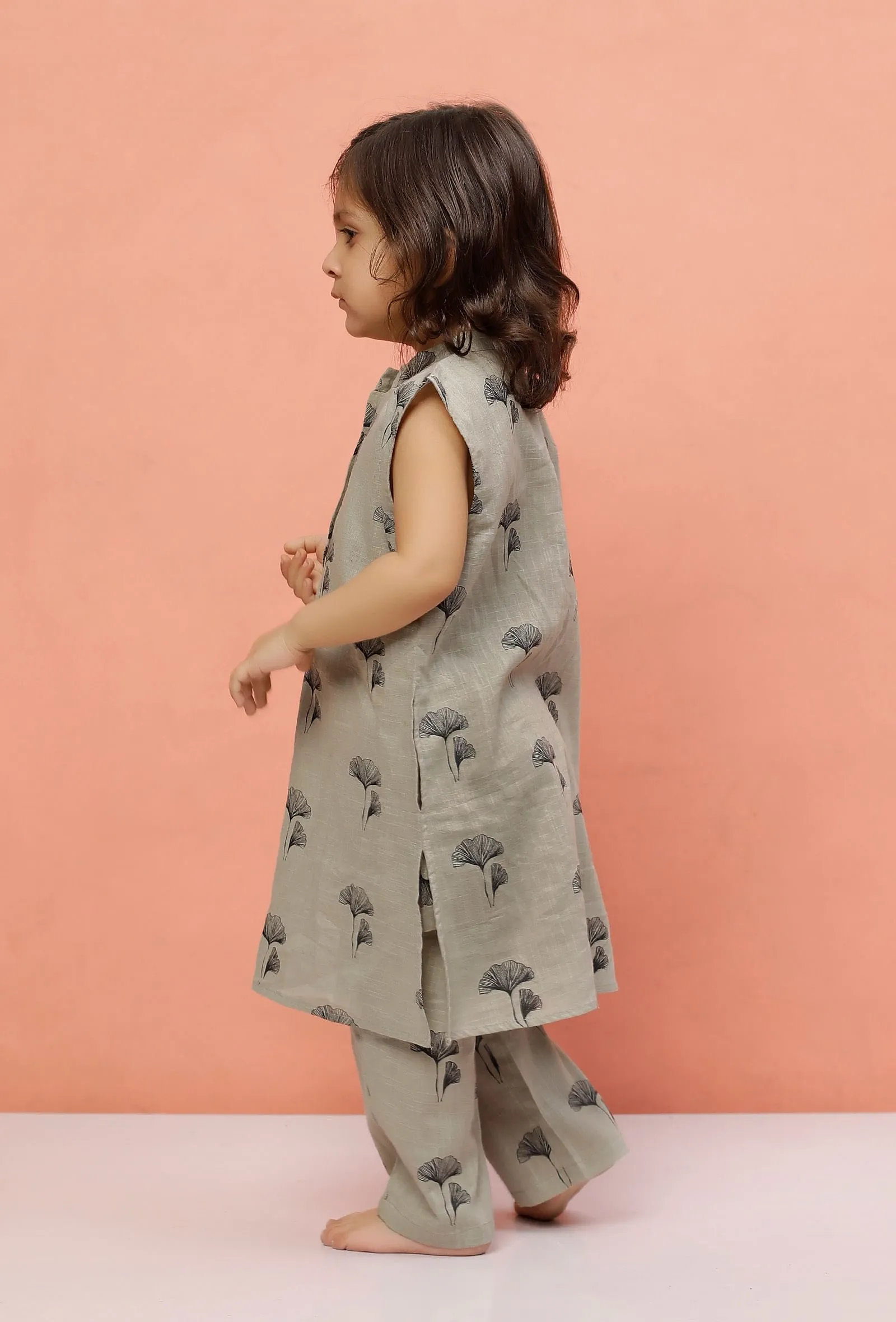 Set of 2 : Grey Cotton Slub Block Printed Short Kurta and Block Printed Pants