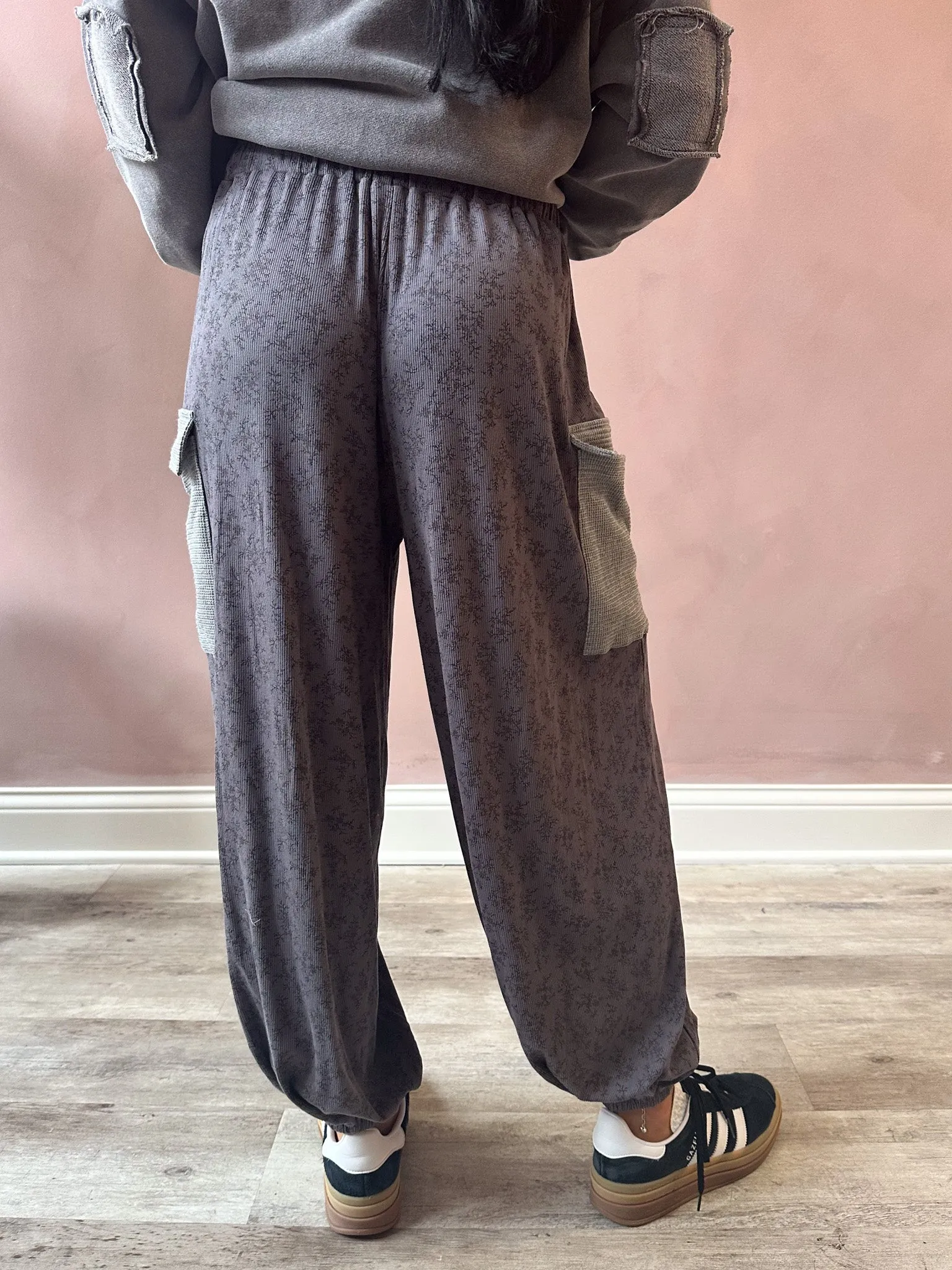 Whimsy Jogger / Charcoal