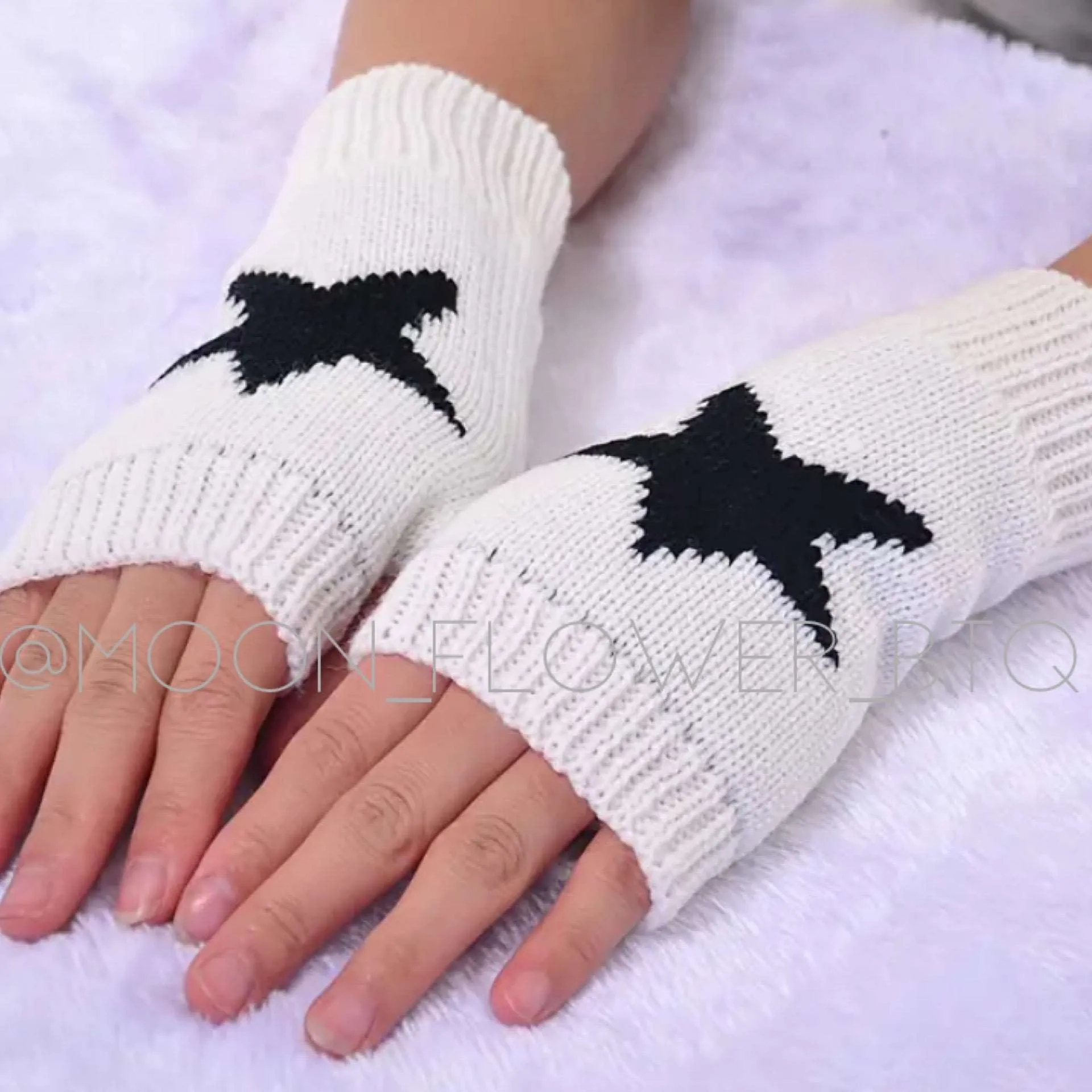 White Star Knit Fingerless Winter Gloves